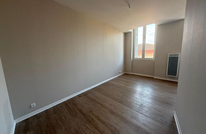 T3 à louer 57.80m² - balcon - coeur de ville MONT DE MARSAN — photo 2
