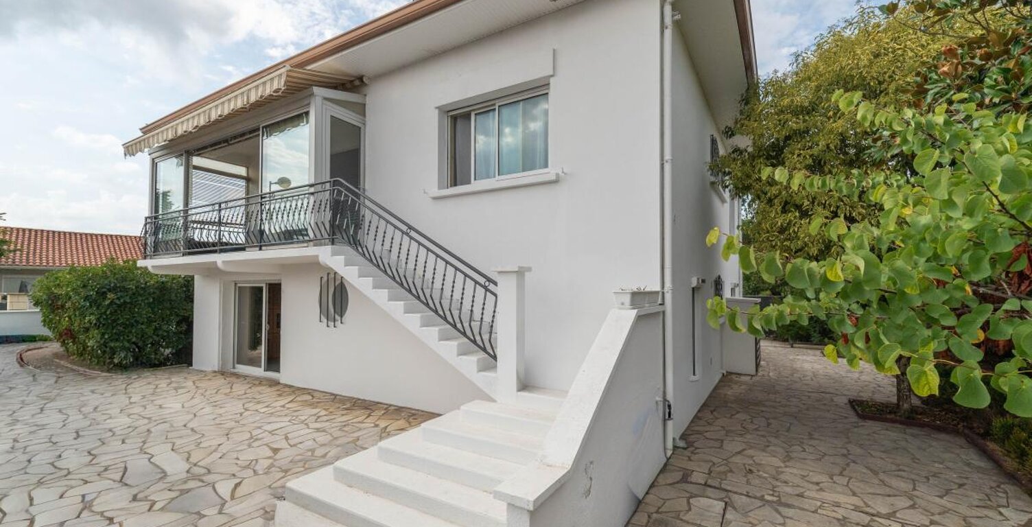Maison À Vendre — photo 1
