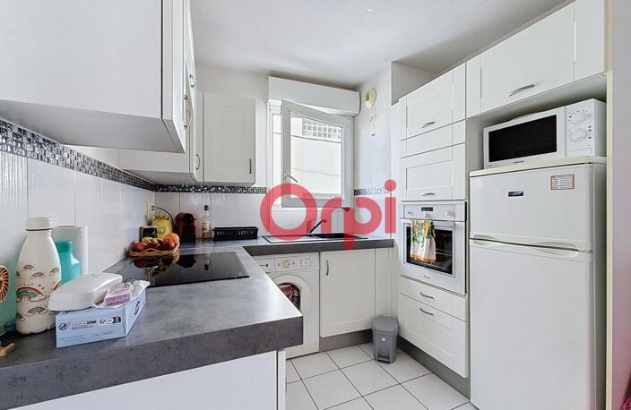 Appartement À Vendre T2 41 m2 - La Seyne-sur-Mer - garage — photo 3