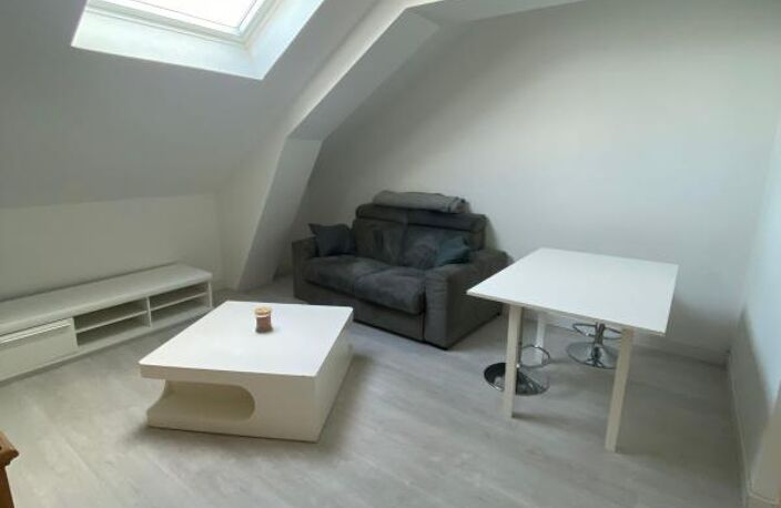 À Louer - LE HAVRE, QUARTIER COTY - Appartement 2 pièces MEUBLÉ — photo 2