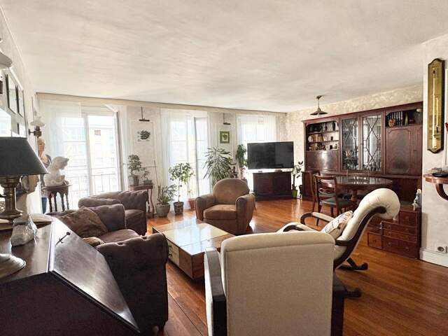 Appartement Perret 3 ch À Vendre — photo du bien