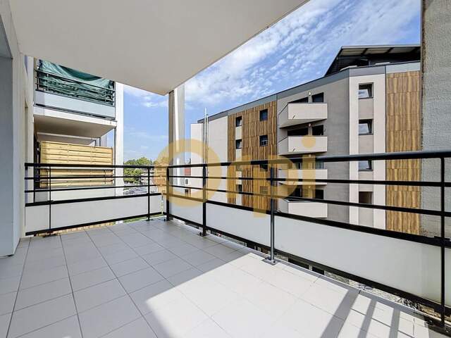 Appartement À Vendre — photo du bien