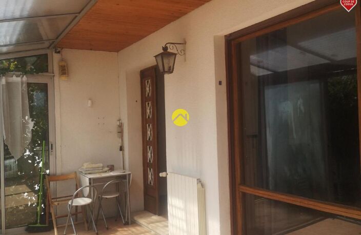 PAVILLON AVEC SEJOUR CATHEDRALE  — photo 2