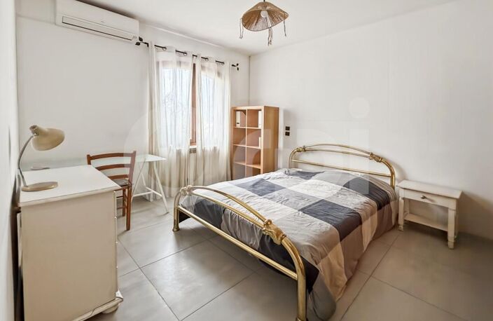 Maison familiale de 123 m² au calme au REVEST-LES-EAUX – DPE B, panneaux solaires et prestations de qualité — photo 5