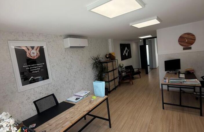 Bureau À Louer — photo 3