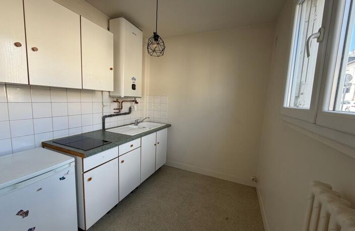  À LOUER – T1 DE 28 m² AVEC PARKING PRIVATIF – LIMOGES   — photo 2