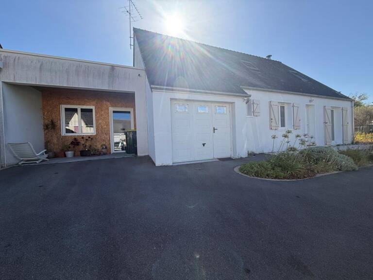 GUERANDE, maison impeccable ! 5 chambres, Grand garage et local pro ! — photo 1