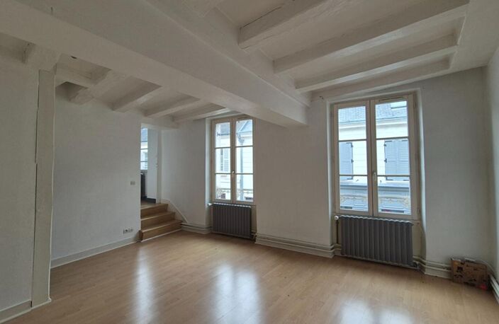 Ensemble immobilier 250 m² - Local commercial et deux logements - Hyper centre de Romorantin — photo 5
