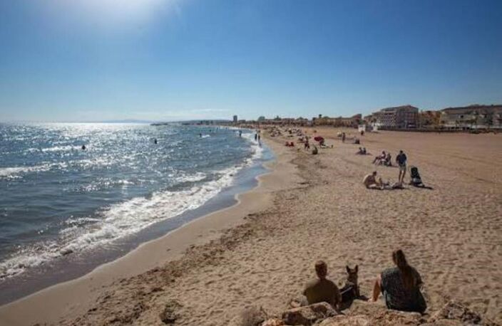 VALRAS-PLAGE, T2 43 m²  PLUS 15 m² DE BALCON. À 900 m DE LA MER — photo 5