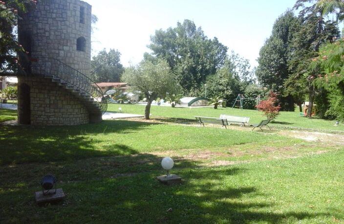 Propriété 37 pieces  Gers (32000) 1600m² — photo 4