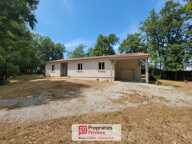SAINT SATURNIN (16290) : Pavillon récent de 116m2 + garage et carport — photo 2
