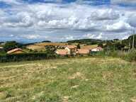 Terrain viabilisé avec vue dominante — photo 2