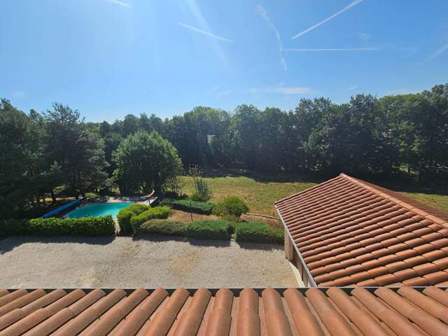 Monistrol-sur-Loire 43120 Maison d'architecte 141m² habitables 4 chambres sur parc arboré de 2030m² — photo du bien