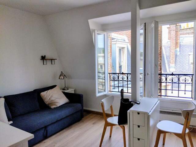 Adorable studio aux Invalides, avec vue sur la tour Eiffel — photo du bien