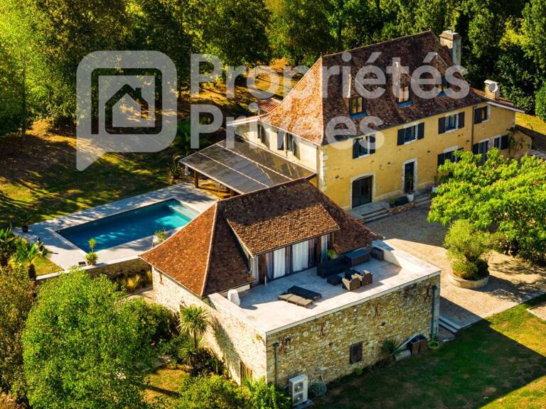 Maison béarnaise avec grange restaurée, pigeonnier et piscine — photo 1