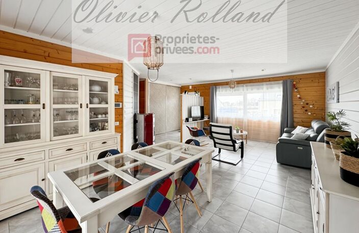 Chalet d'exception en bois massif (DPE B) - Plain-pied 135 m², 4 chambres, véranda & annexes sur 1 318 m² de terrain — photo 2
