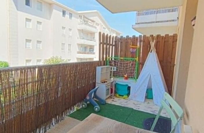Appartement Miramas Balcon ET Place de parking — photo 4