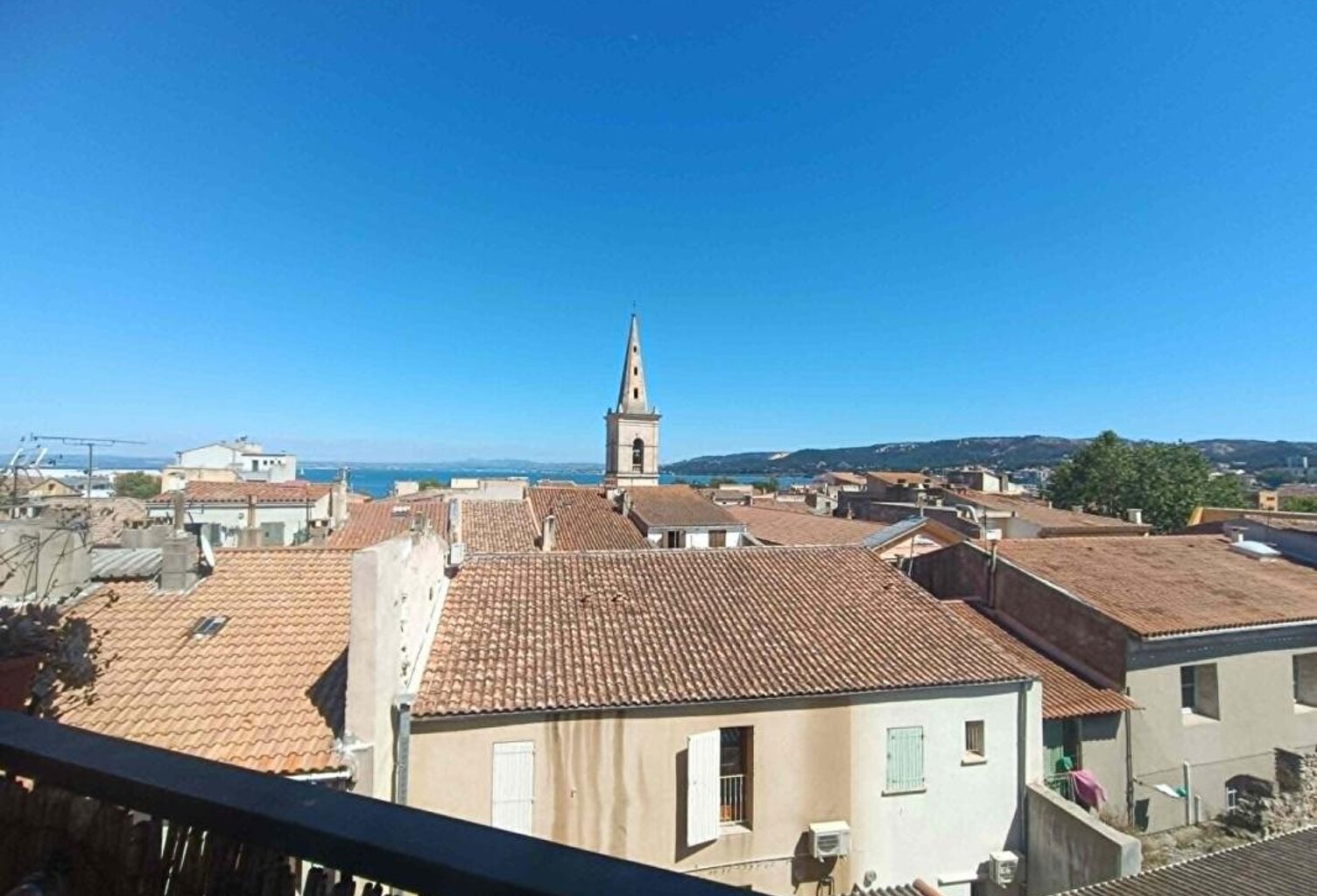 Appartement Martigues 3 pièce(s) 65 m2 ET Balcons — photo 1
