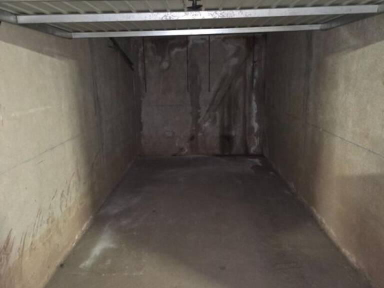 Garage - FREJUS proche centre ville — photo 1