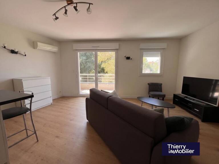 BEAU T3 AVEC TERRASSE - COUËRON BOURG — photo 1