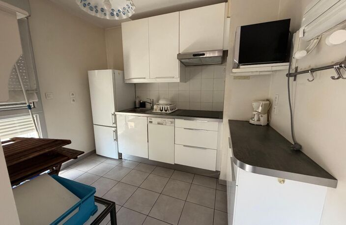 Location appartement 2 pièces 44 m² à Villeurbanne (69100) — photo 3