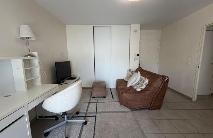 Location appartement 2 pièces 44 m² à Villeurbanne (69100) — photo 4