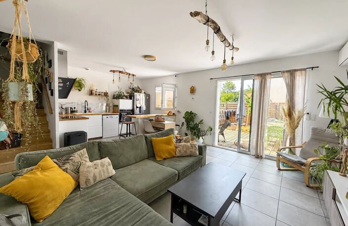 FORCALQUEIRET – MAISON RÉCENTE 81 M² – 3 CHAMBRES – JARDIN – GARAGE – DPE A — photo 3