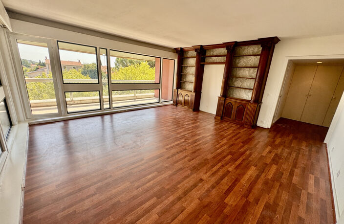 Appartement de type 5 avec garage et parking — photo 4