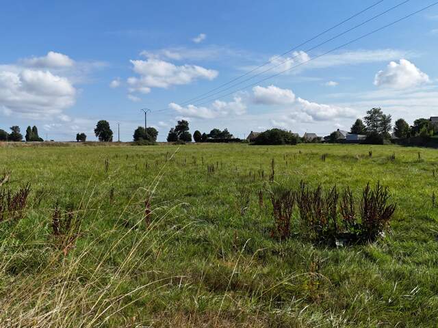 Terrain à vendre, libre de constructeur — photo du bien
