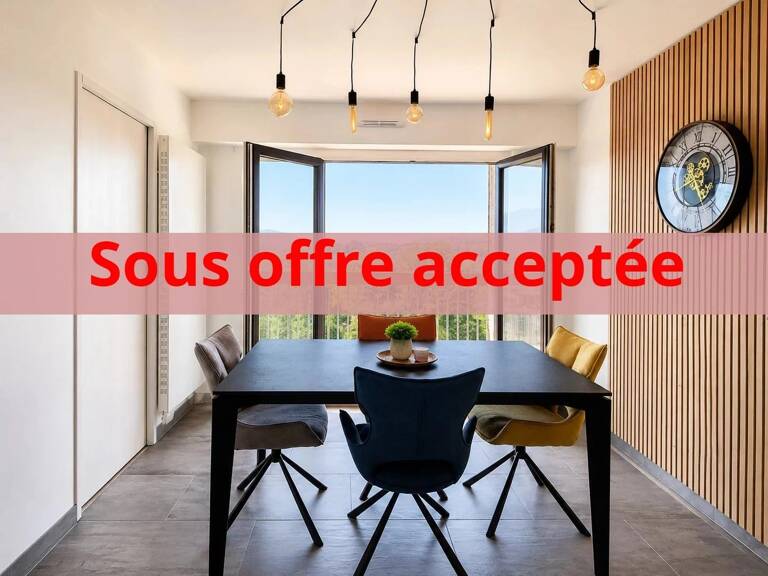 VOIRON – Appartement 5 pièces rénové avec vue panoramique — photo 1
