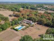 Belle et spacieuse propriété en pierre avec piscine et 3,8 hectares de terrain. — photo 2