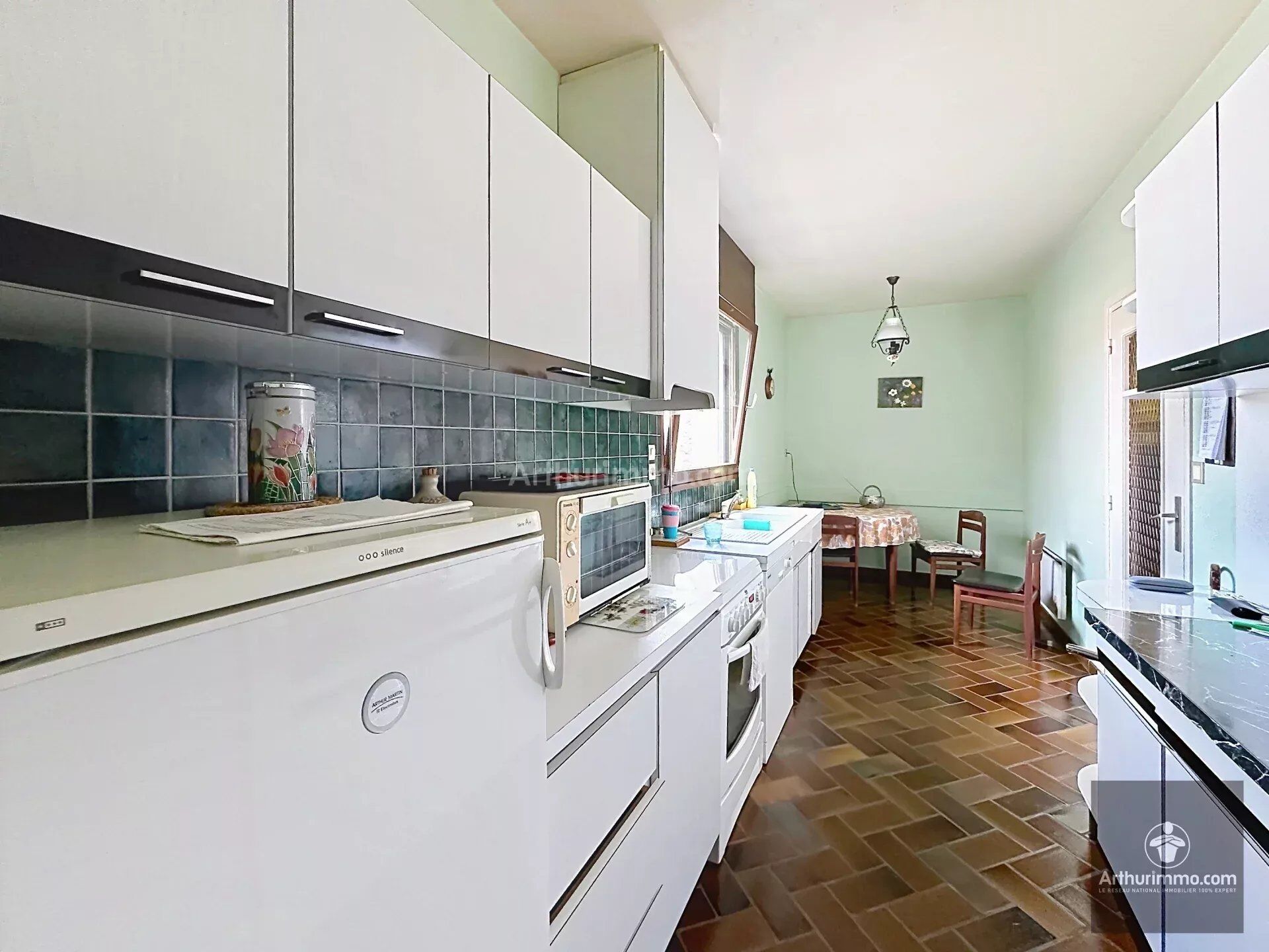 Acheter maison de 5 pièces 143 m² 220 000 € à Le Coteau (42120) : une annonce Arthurimmo.com — 3