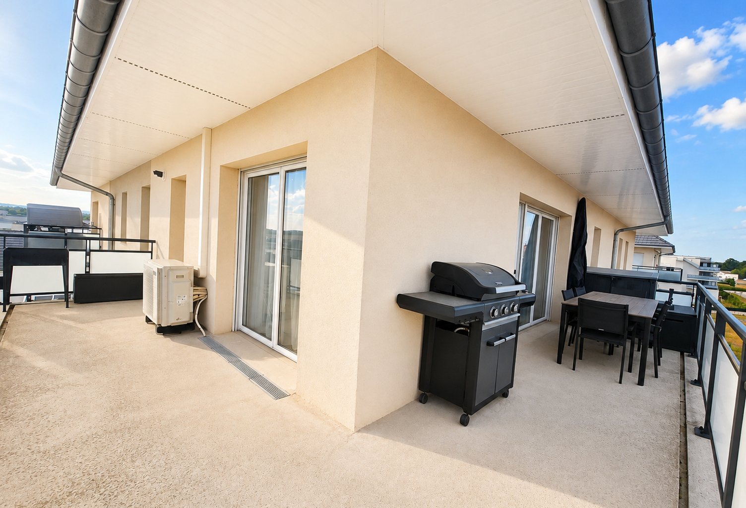 EN EXCLUSIVITÉ À CHEVIGNY-SAINT-SAUVEUR   APPARTEMENT AU DER — photo 1