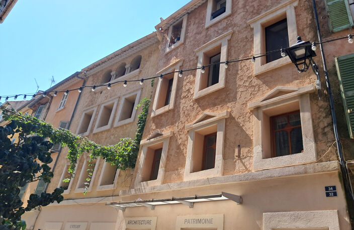 Hyères STUDIO pour investissement ou premier achat — photo 4