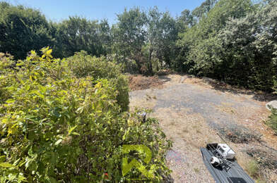 Terrain  143000 €