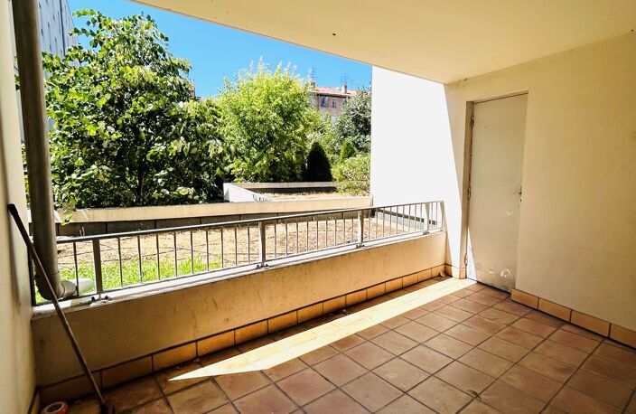 Résidence Les Chartreux  Appartement T3 avec terrasse 62.75m² – — photo 2
