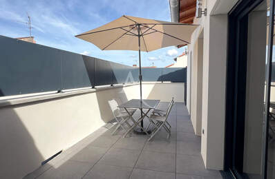 CASTELGINEST - T2 MEUBLE - CLIMATISATION — photo du bien