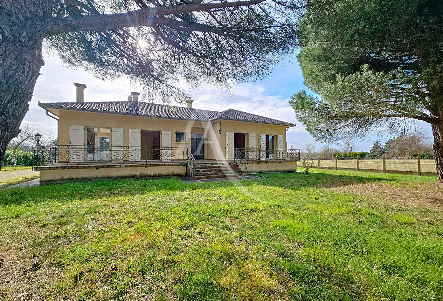 Castelmaurou, villa T5 sur une parcelle de 1800m2 — photo 1