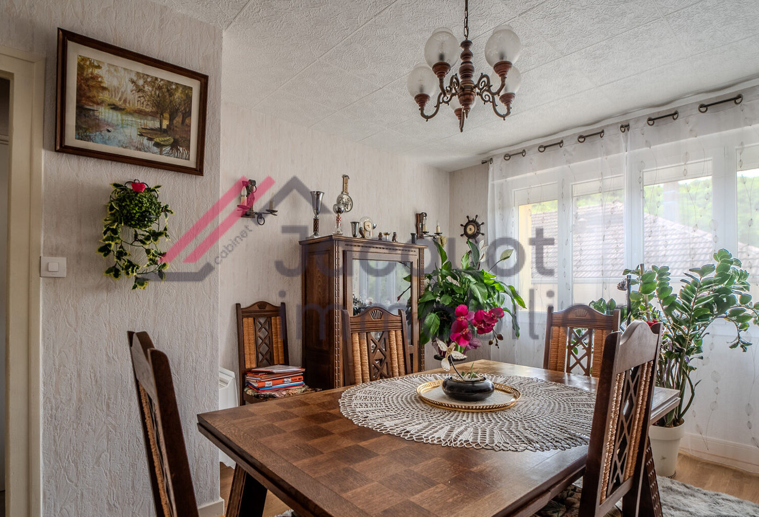 Appartement T3 de 53 m² avec jardin, garages et dépendances — photo 1
