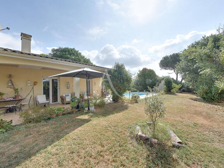 Maison contemporaine avec piscine au coeur de Saint-Nauphary — photo 1