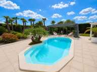 PLAIN-PIED 193 M² – 4 SUITES – PISCINE CHAUFFÉE – TERRAIN 2 800 M² — photo 3