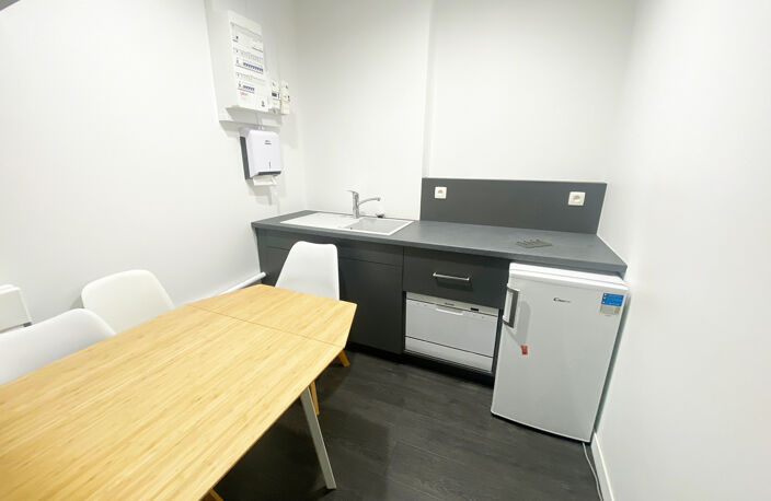 Bureaux Sallanches 64 m2 — photo 5