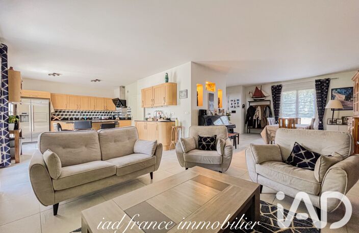 Vente Maison de ville 8 pièces — photo 2