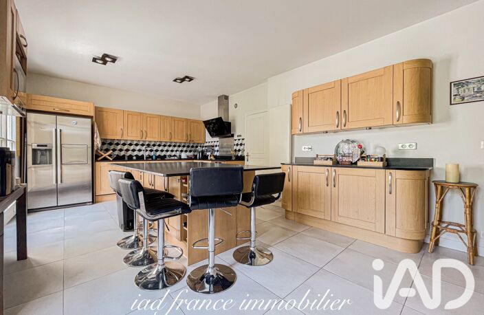 Vente Maison de ville 8 pièces — photo 3