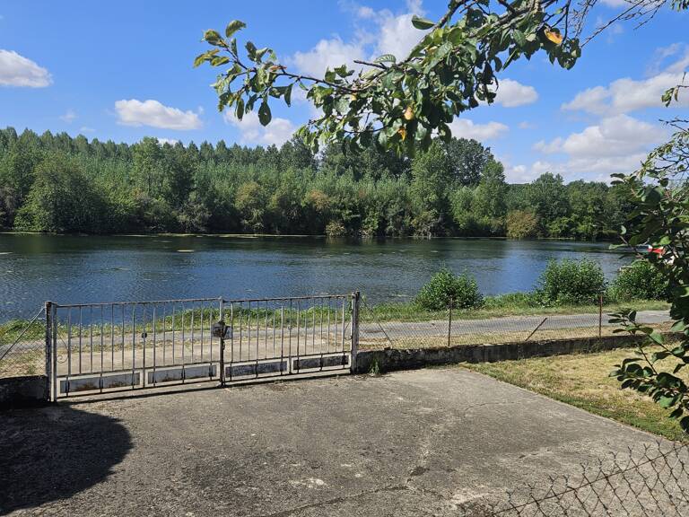 Vente Terrain 241 m&sup2; — photo 1