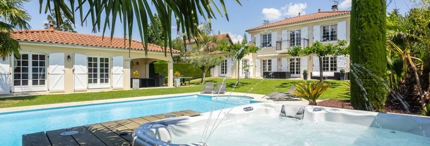 Maison 7 Pièces 186 m² à vendre à Saint-Bonnet-les-Oules (42330)