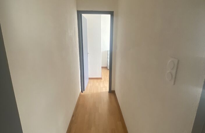 Location Appartement 4 pièces — photo 5