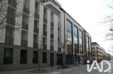 Garage  24000 €