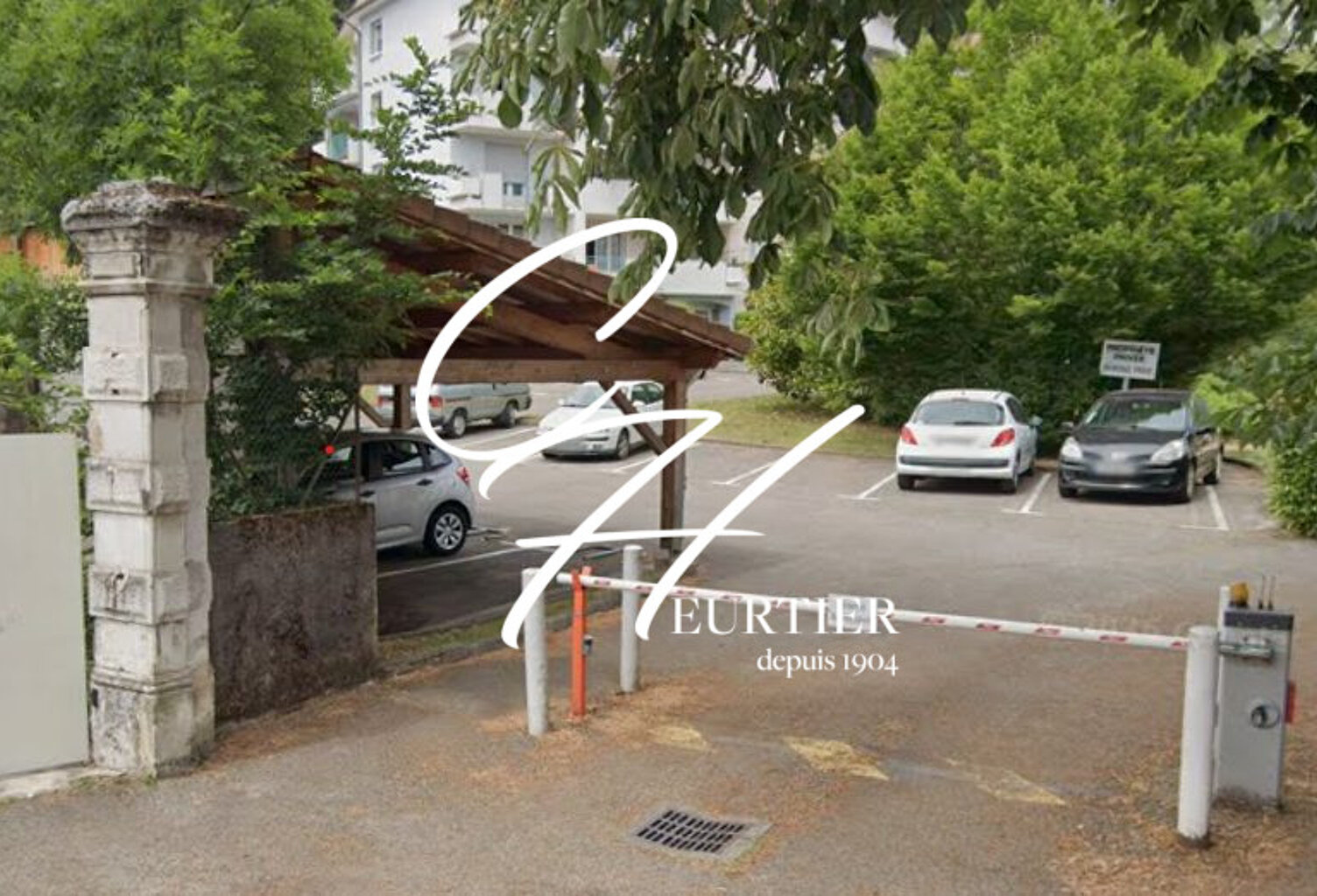 Parking Couvert — photo 1