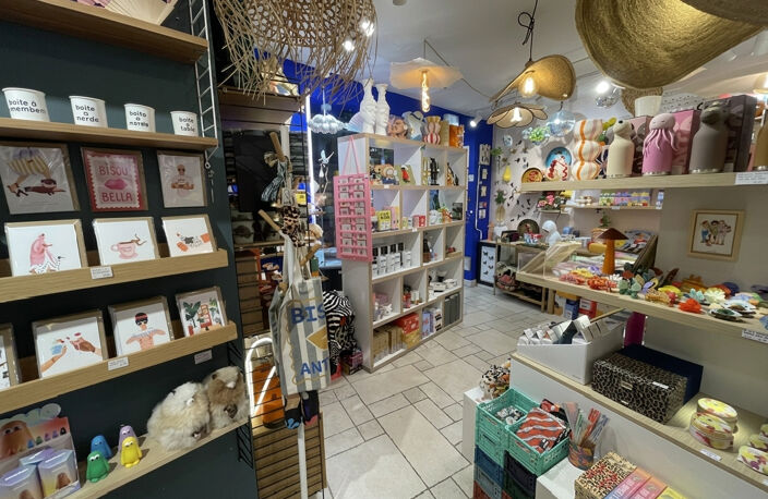 Opportunité rare au coeur du Vieil Antibes : Commerce de déco — photo 5